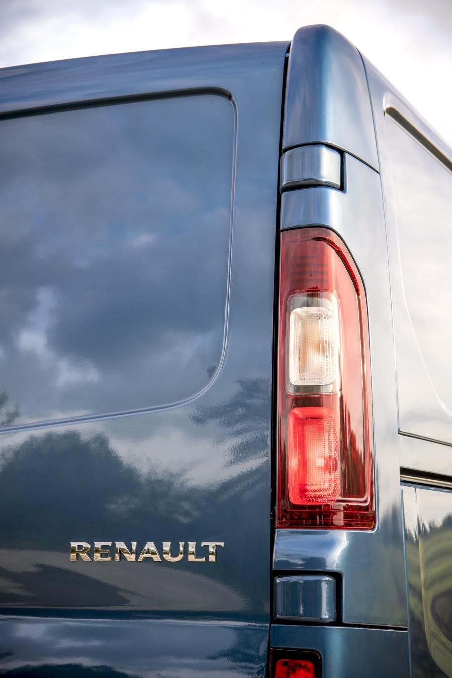 Детали экстерьера Renault Trafic Van (X82) 2019 года  (UK) (фото 21 из 42)